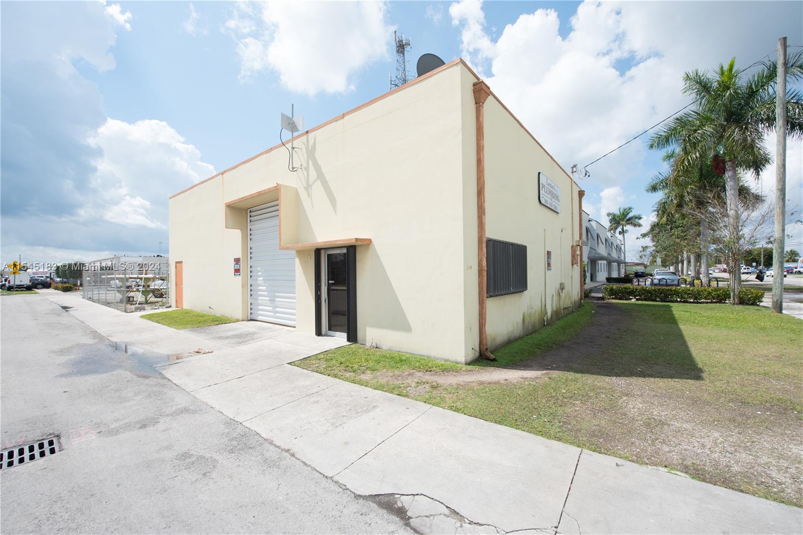 504 W Mowry Dr, Homestead, Florida 33030, ,Commercialsale,For Sale,504 W Mowry Dr,A11545183