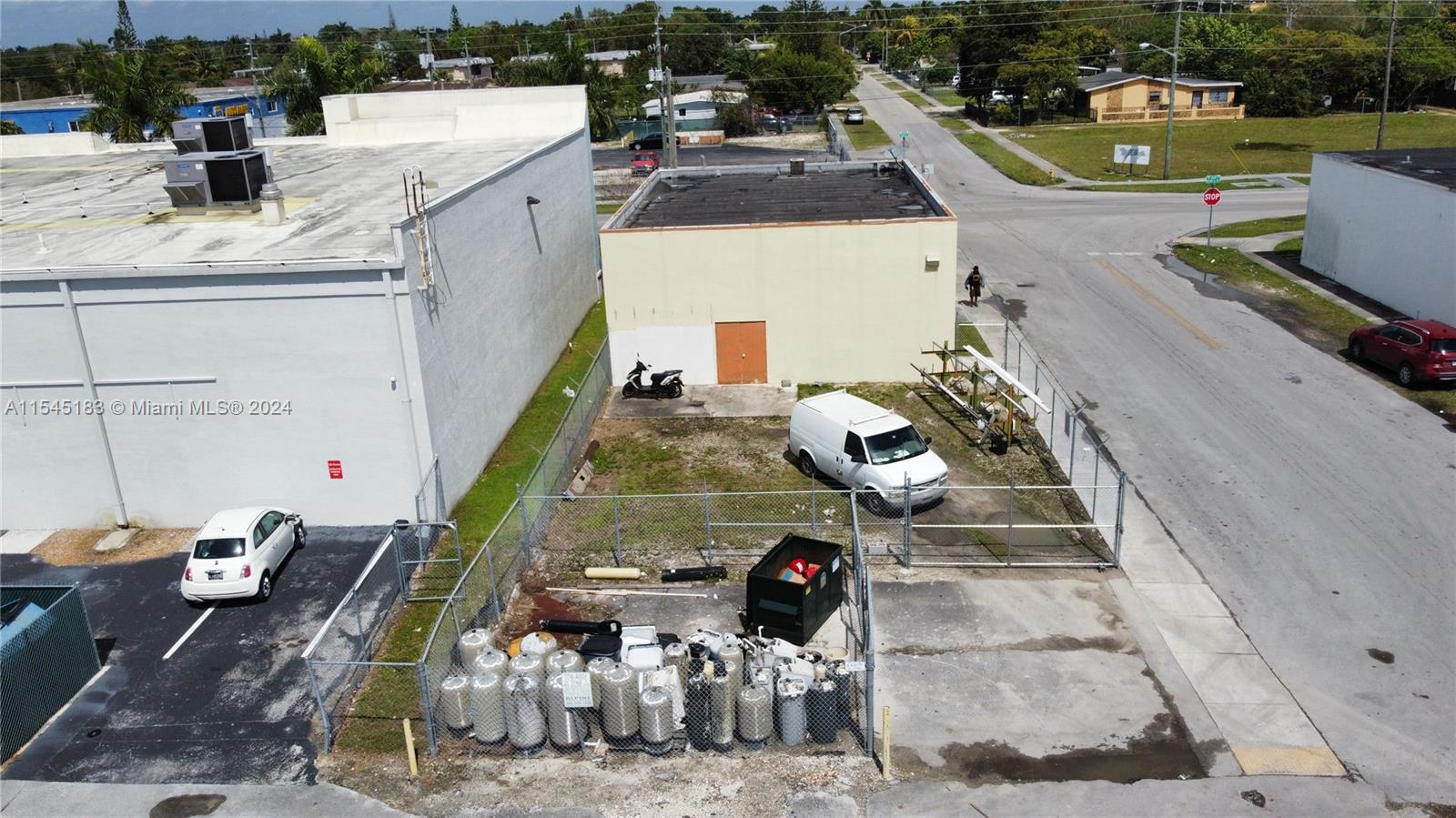 504 W Mowry Dr, Homestead, Florida 33030, ,Commercialsale,For Sale,504 W Mowry Dr,A11545183