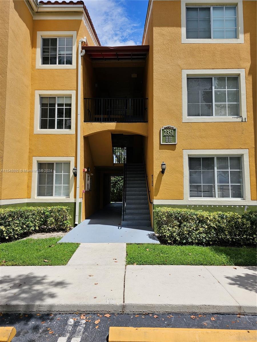 Miramar, Florida 33025, 3 Bedrooms Bedrooms, ,2 BathroomsBathrooms,Residential,For Sale,A11545092