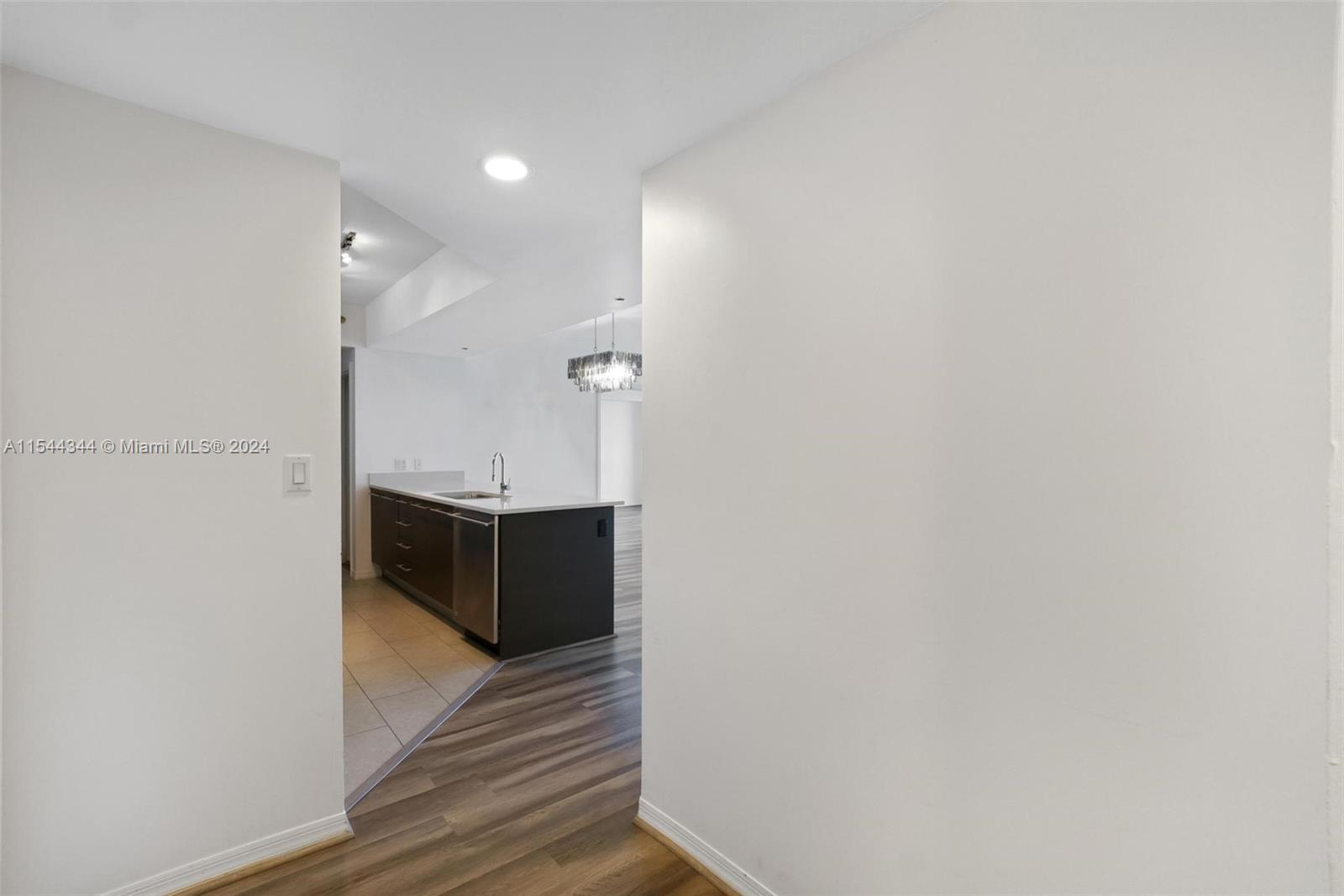 55 SE 6th St 2105, Miami, Florida 33131, 2 Bedrooms Bedrooms, ,2 BathroomsBathrooms,Residential,For Sale,55 SE 6th St 2105,A11544344