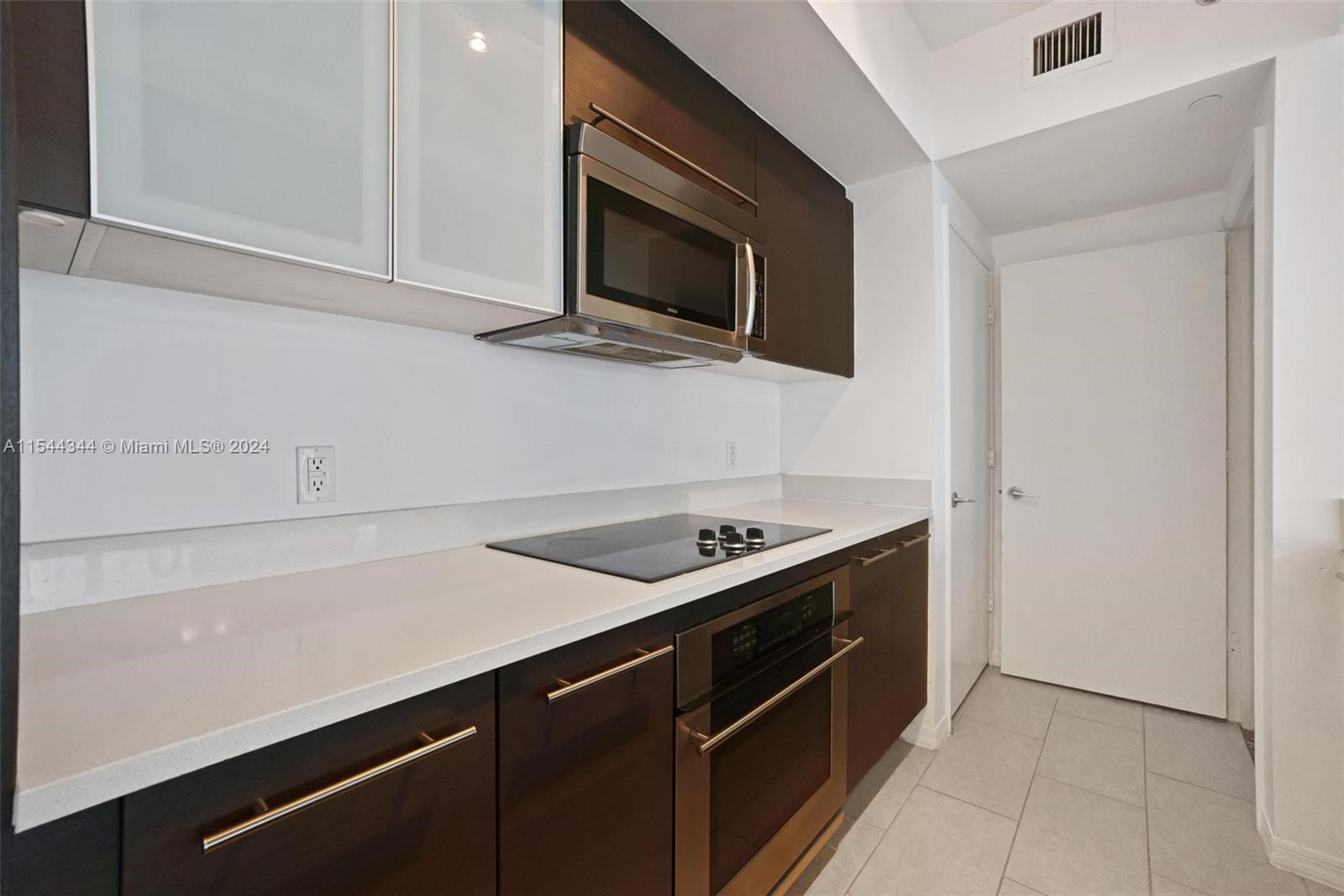 55 SE 6th St 2105, Miami, Florida 33131, 2 Bedrooms Bedrooms, ,2 BathroomsBathrooms,Residential,For Sale,55 SE 6th St 2105,A11544344