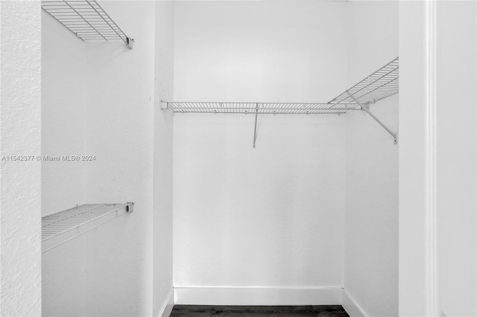 2451 SE 19th St, Homestead, Florida 33035, 3 Bedrooms Bedrooms, ,2 BathroomsBathrooms,Residential,For Sale,2451 SE 19th St,A11542377