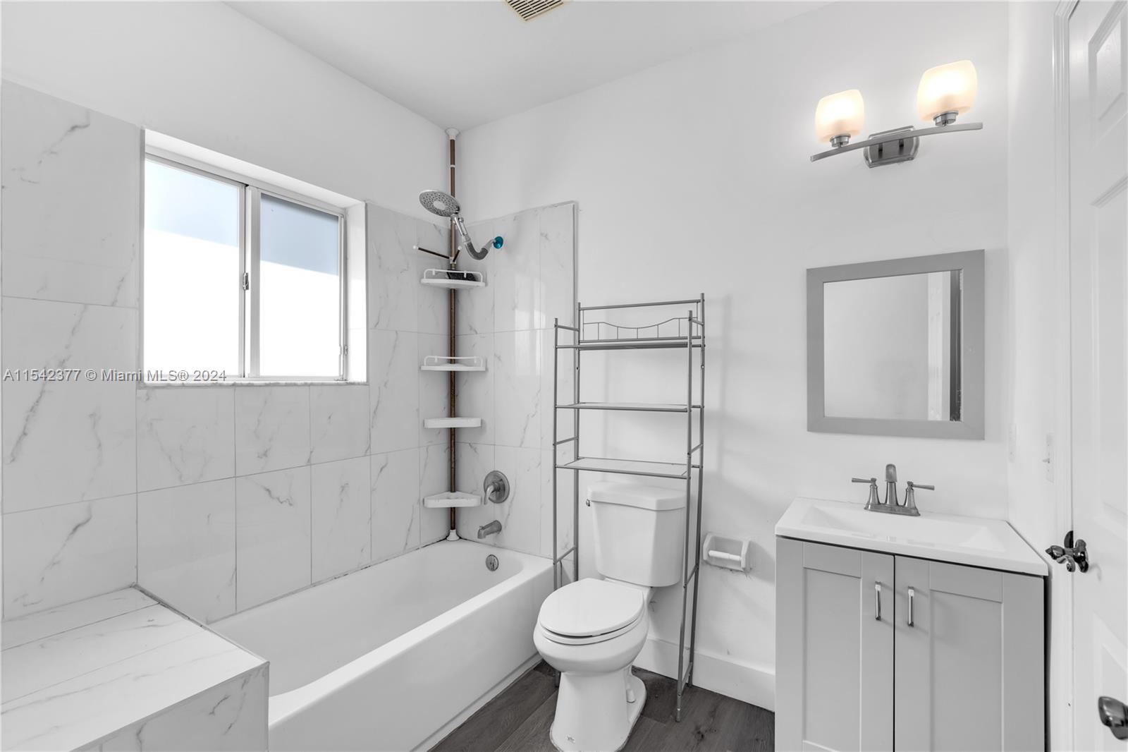 2451 SE 19th St, Homestead, Florida 33035, 3 Bedrooms Bedrooms, ,2 BathroomsBathrooms,Residential,For Sale,2451 SE 19th St,A11542377