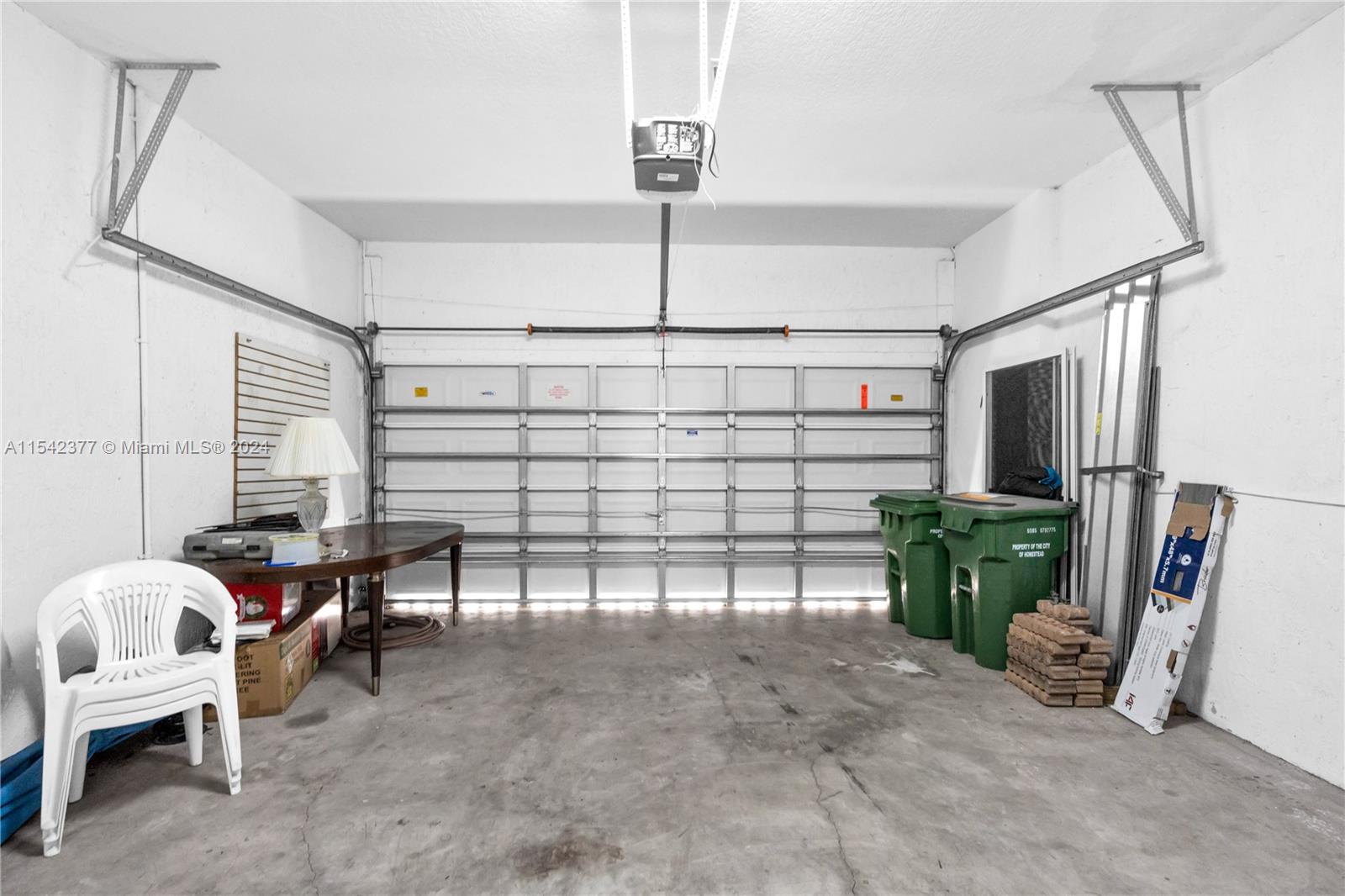 2451 SE 19th St, Homestead, Florida 33035, 3 Bedrooms Bedrooms, ,2 BathroomsBathrooms,Residential,For Sale,2451 SE 19th St,A11542377