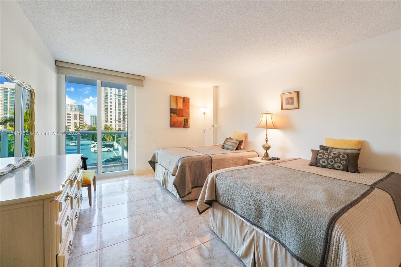 100 Bayview Dr, Sunny Isles Beach, FL, 33160 United States, 2 Bedrooms Bedrooms, ,2 BathroomsBathrooms,Residential,For Sale,Bayview Dr,A11545182