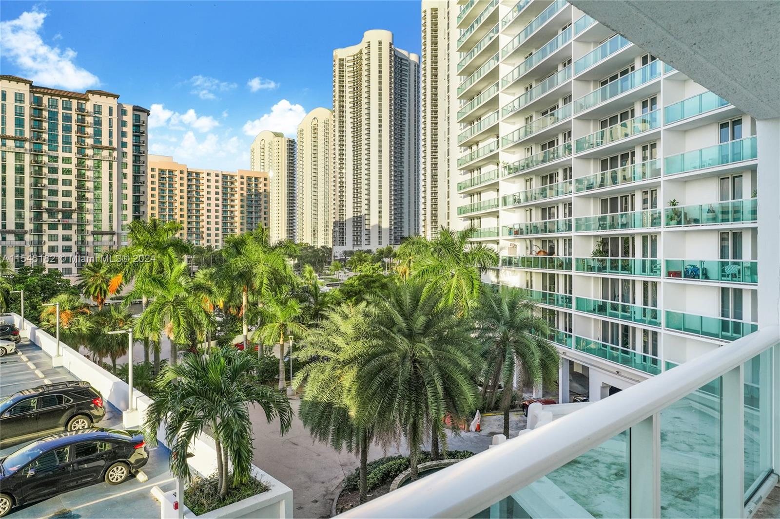 100 Bayview Dr, Sunny Isles Beach, FL, 33160 United States, 2 Bedrooms Bedrooms, ,2 BathroomsBathrooms,Residential,For Sale,Bayview Dr,A11545182