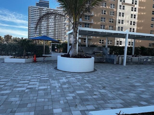 1904 S Ocean Dr 205, Hallandale Beach, Florida 33009, 1 Bedroom Bedrooms, ,1 BathroomBathrooms,Residentiallease,For Rent,1904 S Ocean Dr 205,A11538120