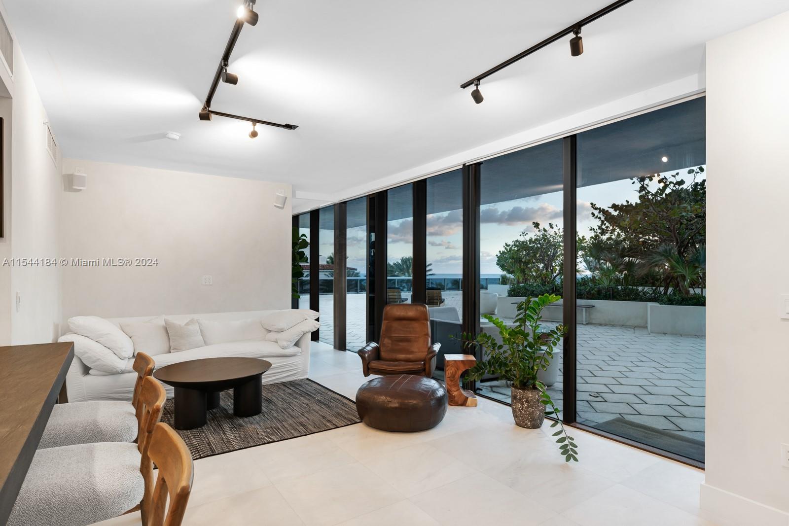 5875 Collins Ave 501, Miami Beach, Florida 33140, 2 Bedrooms Bedrooms, ,2 BathroomsBathrooms,Residential,For Sale,5875 Collins Ave 501,A11544184