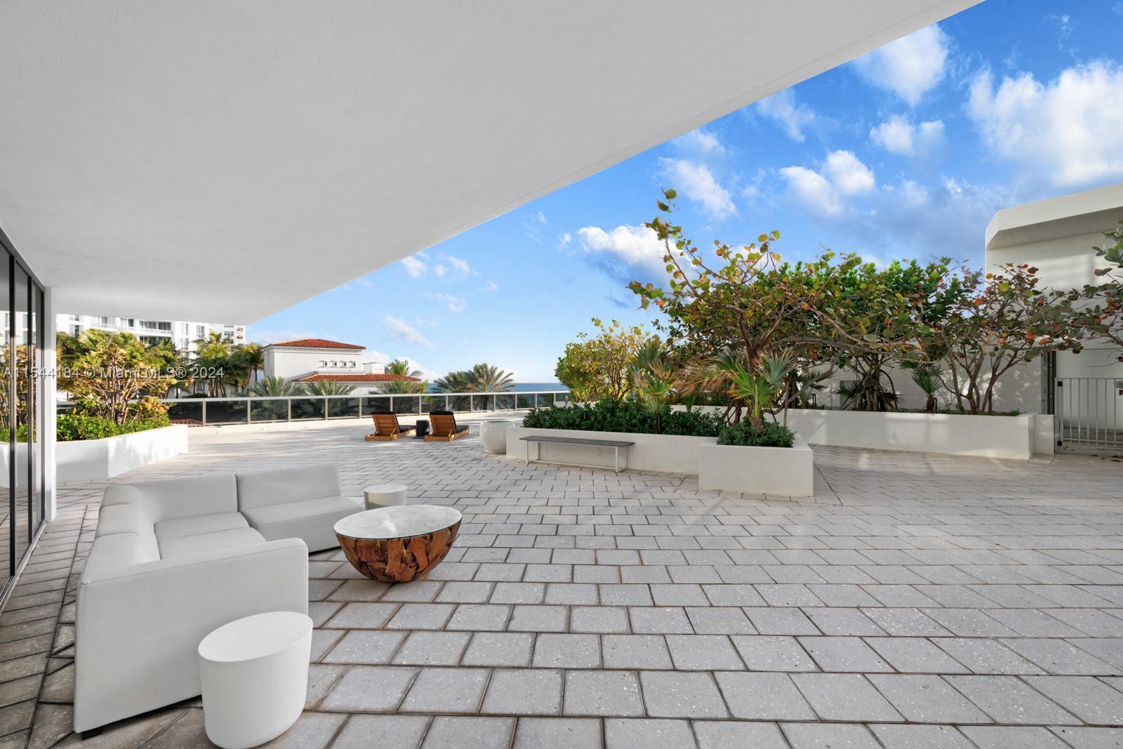 5875 Collins Ave 501, Miami Beach, Florida 33140, 2 Bedrooms Bedrooms, ,2 BathroomsBathrooms,Residential,For Sale,5875 Collins Ave 501,A11544184