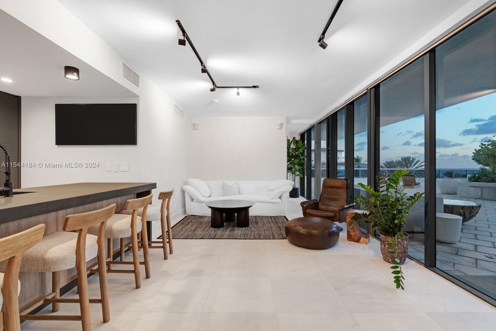 5875 Collins Ave, Miami Beach, FL, 33140 United States, 2 Bedrooms Bedrooms, ,2 BathroomsBathrooms,Residential,For Sale,Collins Ave,A11544184