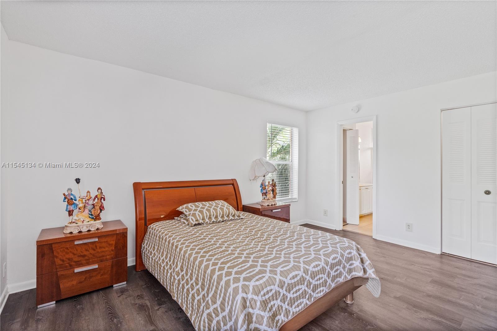 8400 Lagos De Campo Blvd 312, Tamarac, Florida 33321, 1 Bedroom Bedrooms, ,1 BathroomBathrooms,Residential,For Sale,8400 Lagos De Campo Blvd 312,A11545134