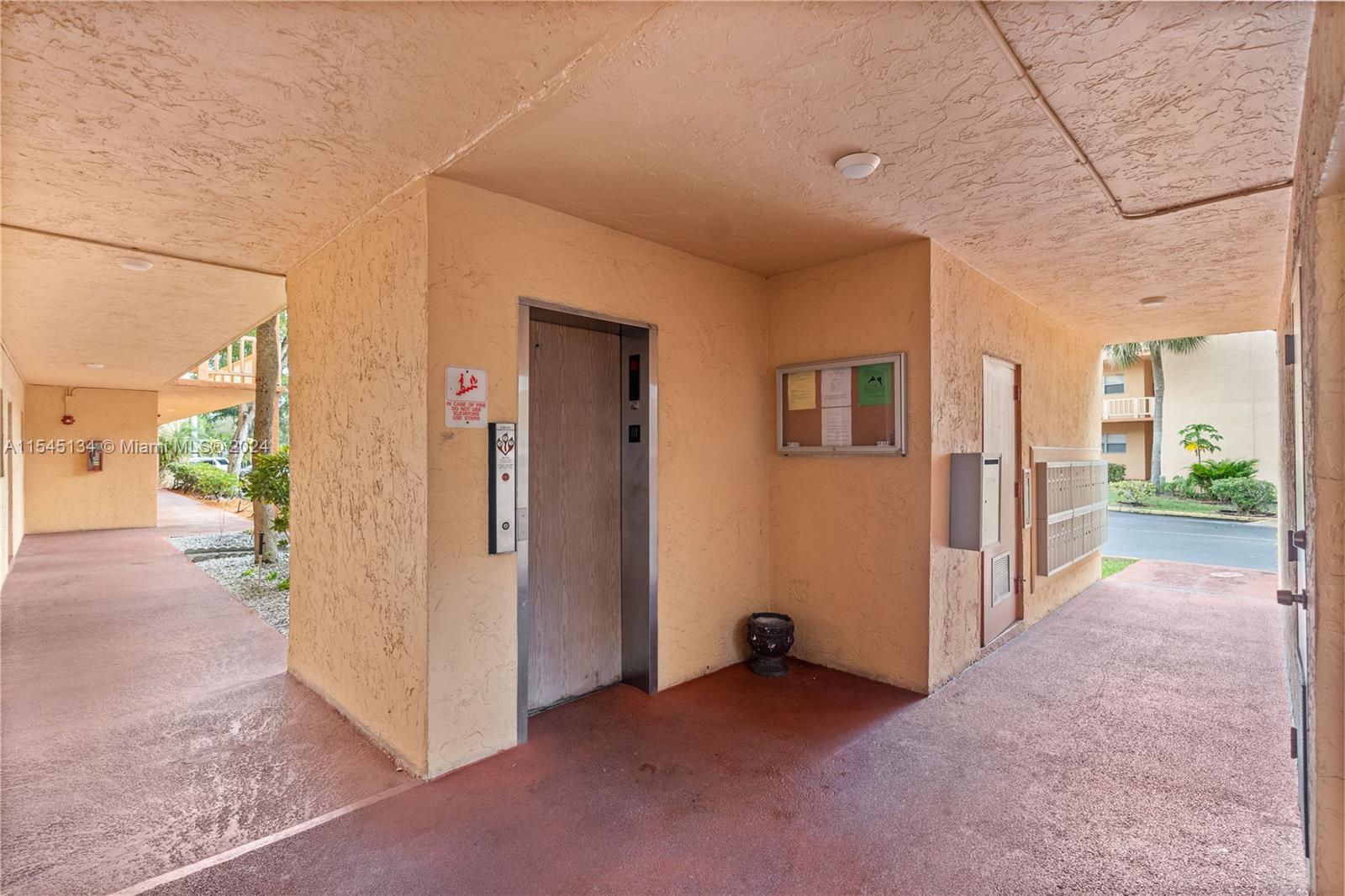 8400 Lagos De Campo Blvd 312, Tamarac, Florida 33321, 1 Bedroom Bedrooms, ,1 BathroomBathrooms,Residential,For Sale,8400 Lagos De Campo Blvd 312,A11545134