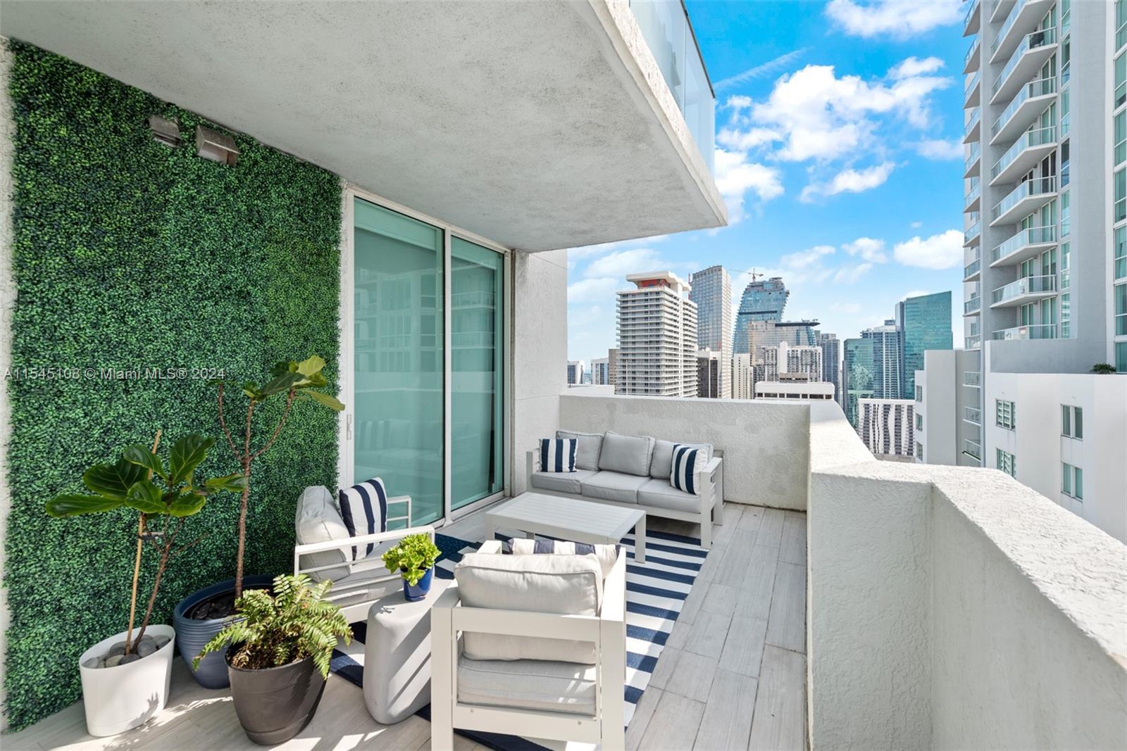 244 Biscayne Blvd 4008, Miami, Florida 33132, 3 Bedrooms Bedrooms, ,3 BathroomsBathrooms,Residential,For Sale,244 Biscayne Blvd 4008,A11545108