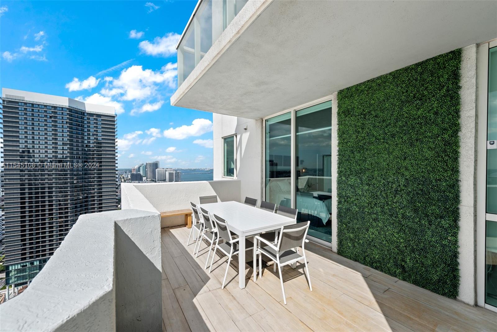 244 Biscayne Blvd 4008, Miami, Florida 33132, 3 Bedrooms Bedrooms, ,3 BathroomsBathrooms,Residential,For Sale,244 Biscayne Blvd 4008,A11545108