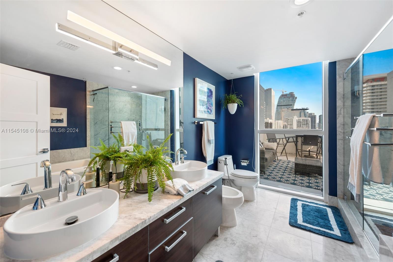 244 Biscayne Blvd 4008, Miami, Florida 33132, 3 Bedrooms Bedrooms, ,3 BathroomsBathrooms,Residential,For Sale,244 Biscayne Blvd 4008,A11545108