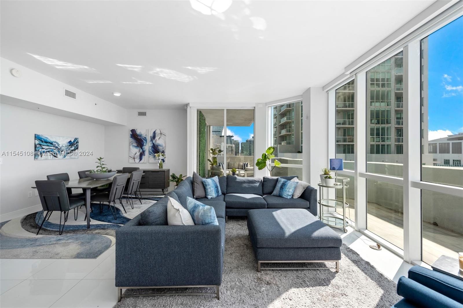 244 Biscayne Blvd 4008, Miami, Florida 33132, 3 Bedrooms Bedrooms, ,3 BathroomsBathrooms,Residential,For Sale,244 Biscayne Blvd 4008,A11545108