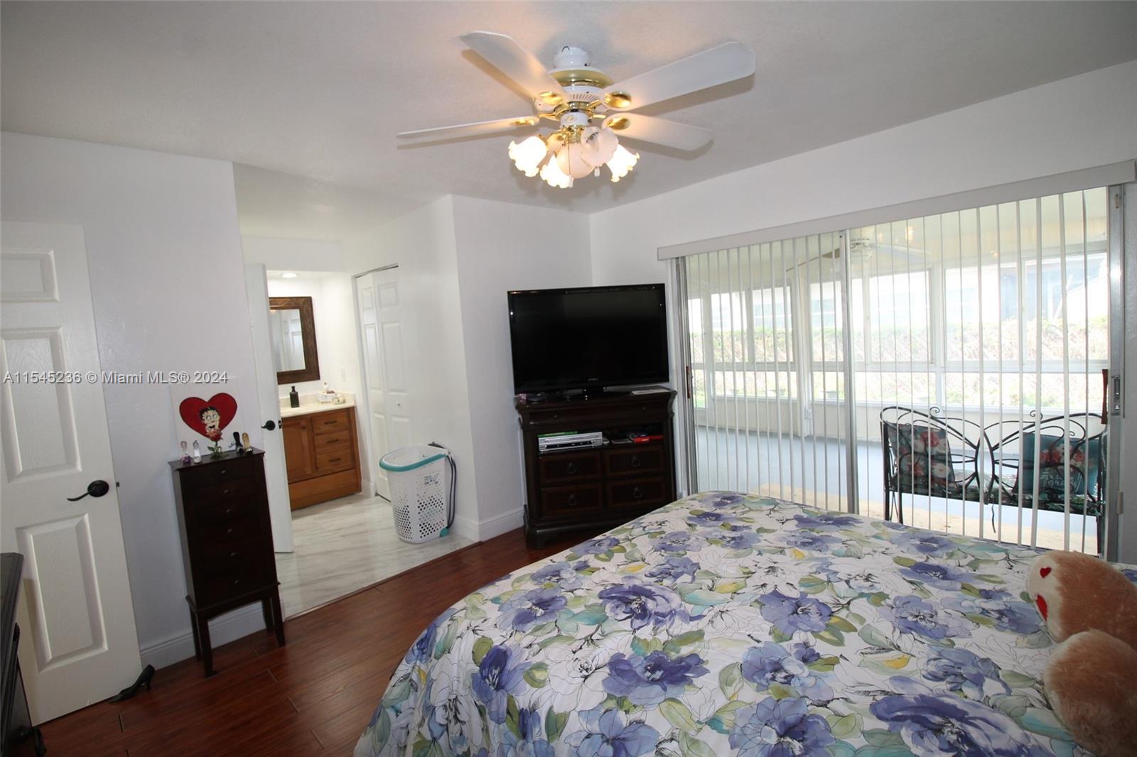 9351 NW 35th Pl, Sunrise, Florida 33351, 4 Bedrooms Bedrooms, ,2 BathroomsBathrooms,Residential,For Sale,9351 NW 35th Pl,A11545236
