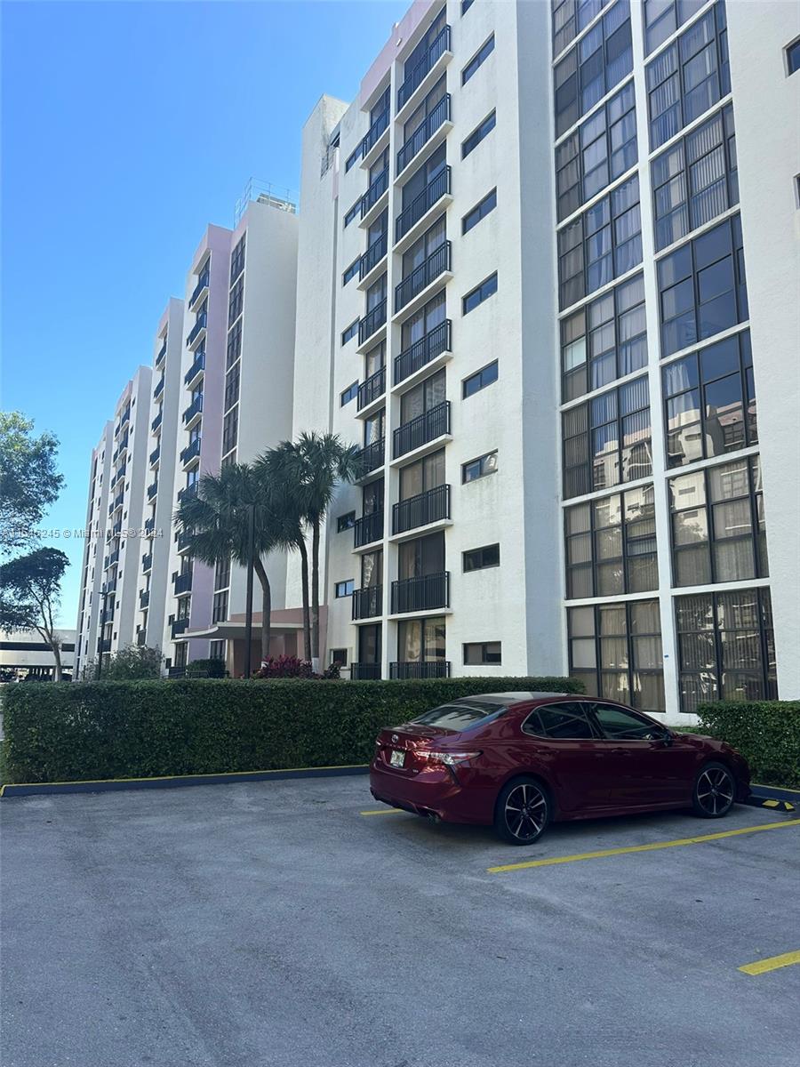 16909 N Bay Rd 116, Sunny Isles Beach, Florida 33160, 2 Bedrooms Bedrooms, ,2 BathroomsBathrooms,Residential,For Sale,16909 N Bay Rd 116,A11545245