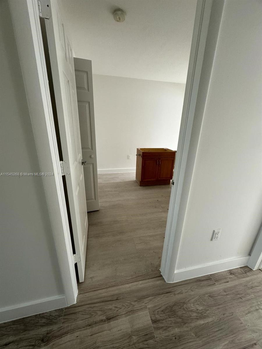 1702 N 28th Ave 4, Hollywood, Florida 33020, 3 Bedrooms Bedrooms, ,2 BathroomsBathrooms,Residentiallease,For Rent,1702 N 28th Ave 4,A11545268