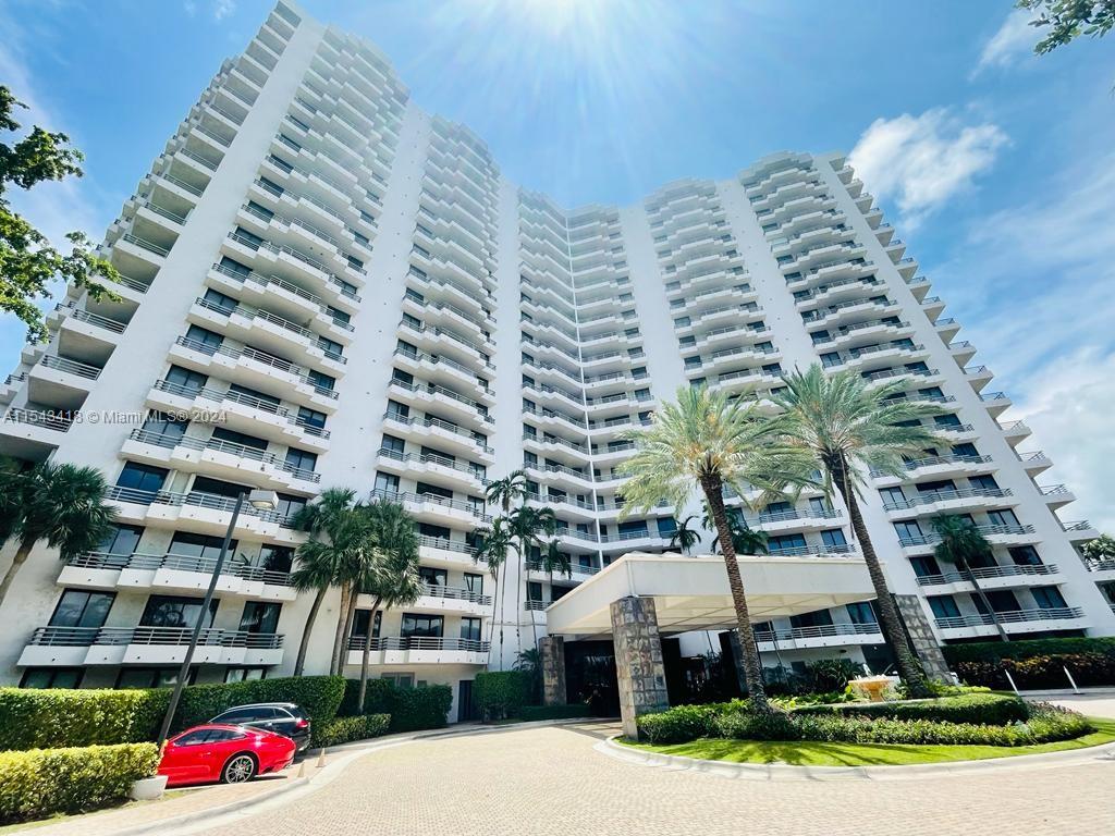 3300 NE 191st St 817, Aventura, Florida 33180, 2 Bedrooms Bedrooms, ,2 BathroomsBathrooms,Residential,For Sale,3300 NE 191st St 817,A11543418