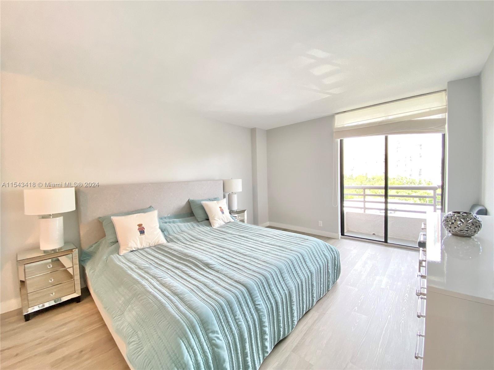 3300 NE 191st St 817, Aventura, Florida 33180, 2 Bedrooms Bedrooms, ,2 BathroomsBathrooms,Residential,For Sale,3300 NE 191st St 817,A11543418