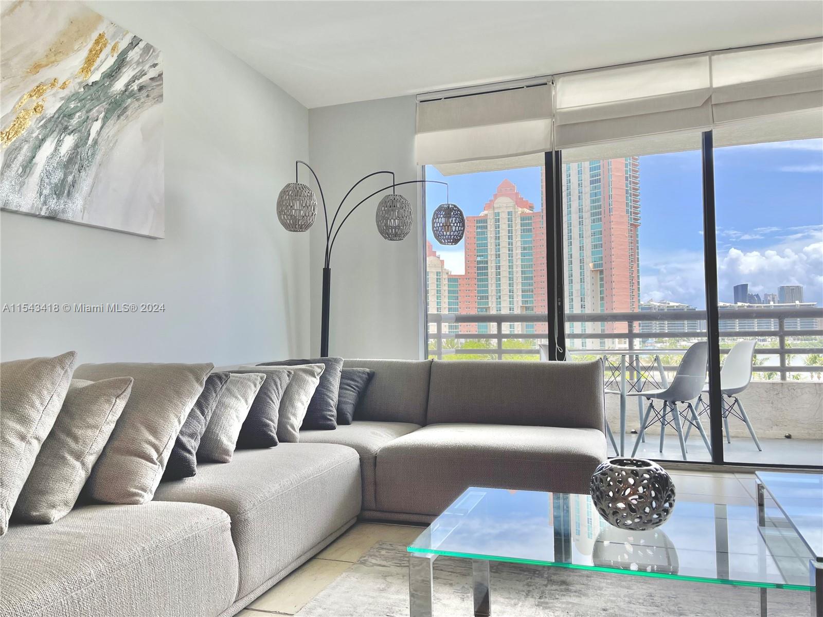 3300 NE 191st St 817, Aventura, Florida 33180, 2 Bedrooms Bedrooms, ,2 BathroomsBathrooms,Residential,For Sale,3300 NE 191st St 817,A11543418