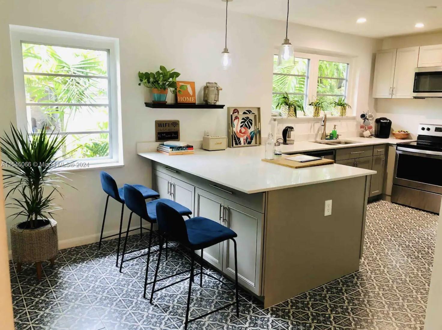 4765 N Miami Ave, Miami, Florida 33127, 2 Bedrooms Bedrooms, ,2 BathroomsBathrooms,Residential,For Sale,4765 N Miami Ave,A11545066