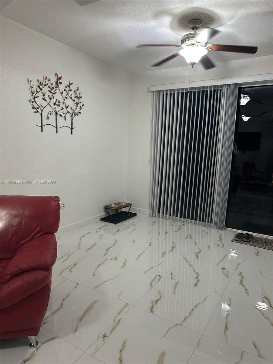 1081 SE 23rd Ave, Homestead, Florida 33035, 3 Bedrooms Bedrooms, ,2 BathroomsBathrooms,Residential,For Sale,1081 SE 23rd Ave,A11545288