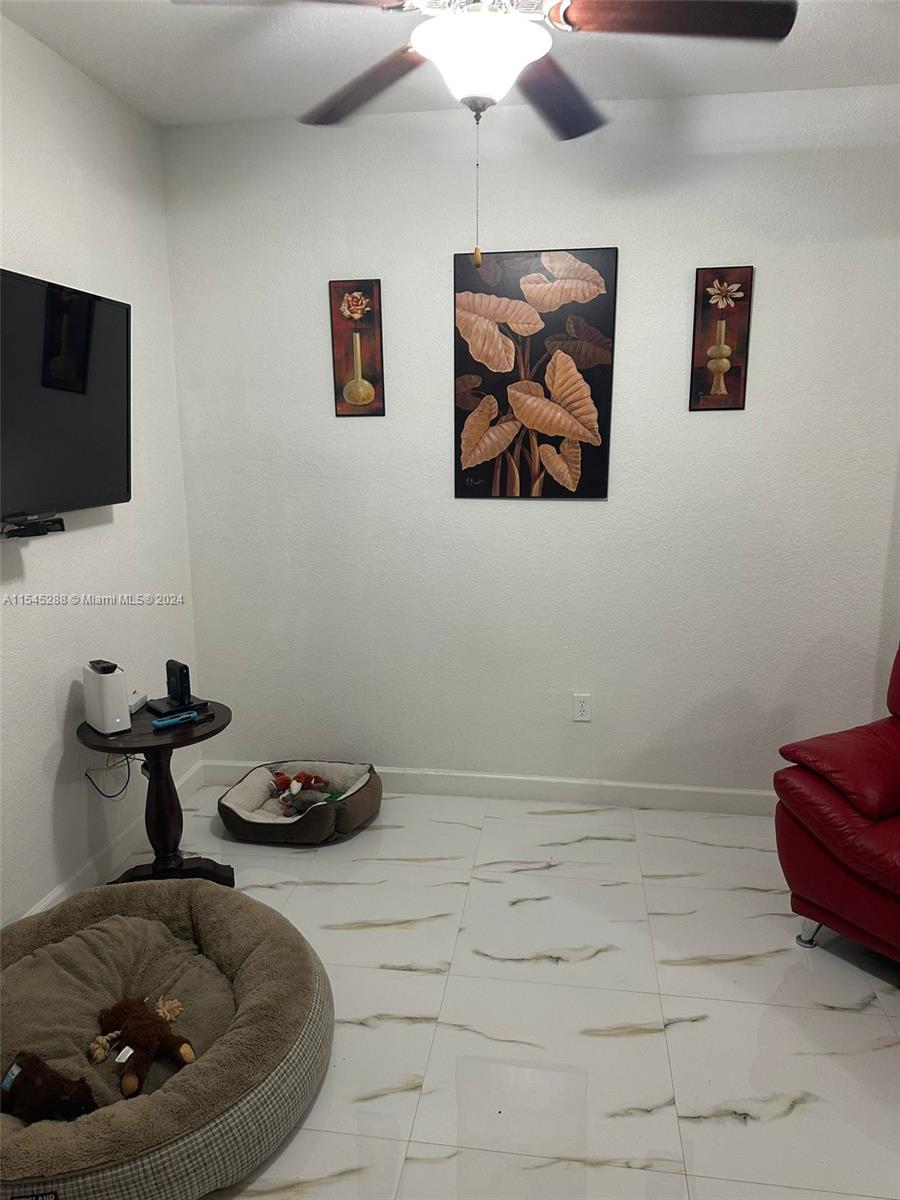 1081 SE 23rd Ave, Homestead, Florida 33035, 3 Bedrooms Bedrooms, ,2 BathroomsBathrooms,Residential,For Sale,1081 SE 23rd Ave,A11545288