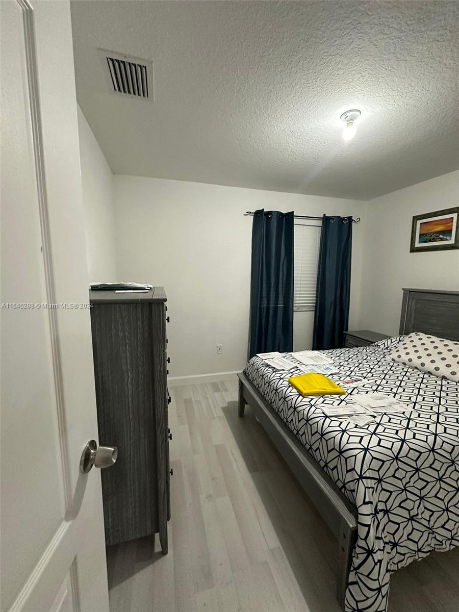 1081 SE 23rd Ave, Homestead, Florida 33035, 3 Bedrooms Bedrooms, ,2 BathroomsBathrooms,Residential,For Sale,1081 SE 23rd Ave,A11545288