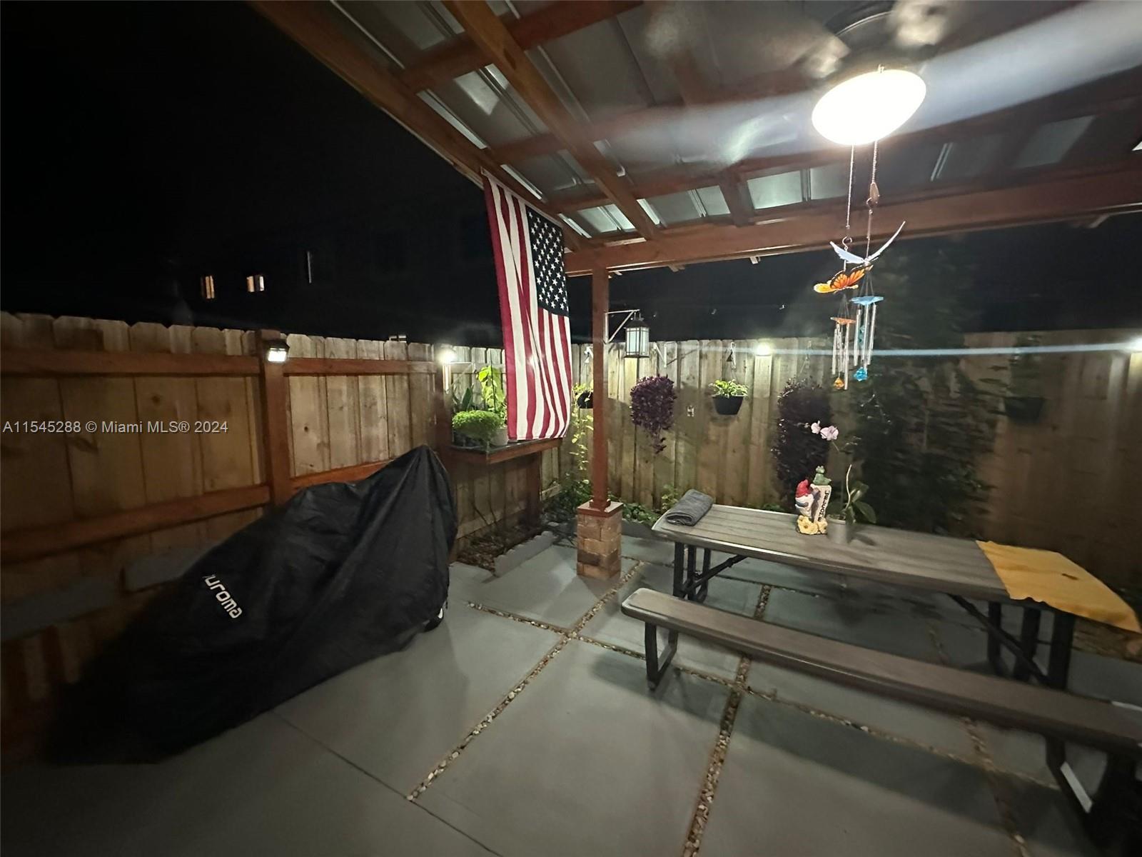 1081 SE 23rd Ave, Homestead, Florida 33035, 3 Bedrooms Bedrooms, ,2 BathroomsBathrooms,Residential,For Sale,1081 SE 23rd Ave,A11545288