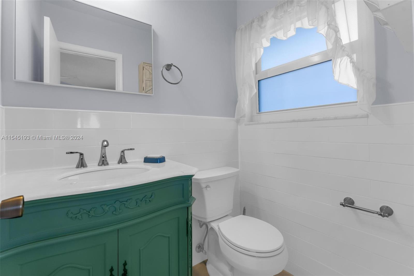 5900 22nd Way, Fort Lauderdale, FL, 33308 United States, 2 Bedrooms Bedrooms, ,1 BathroomBathrooms,Residential,For Sale,22nd Way,A11545193