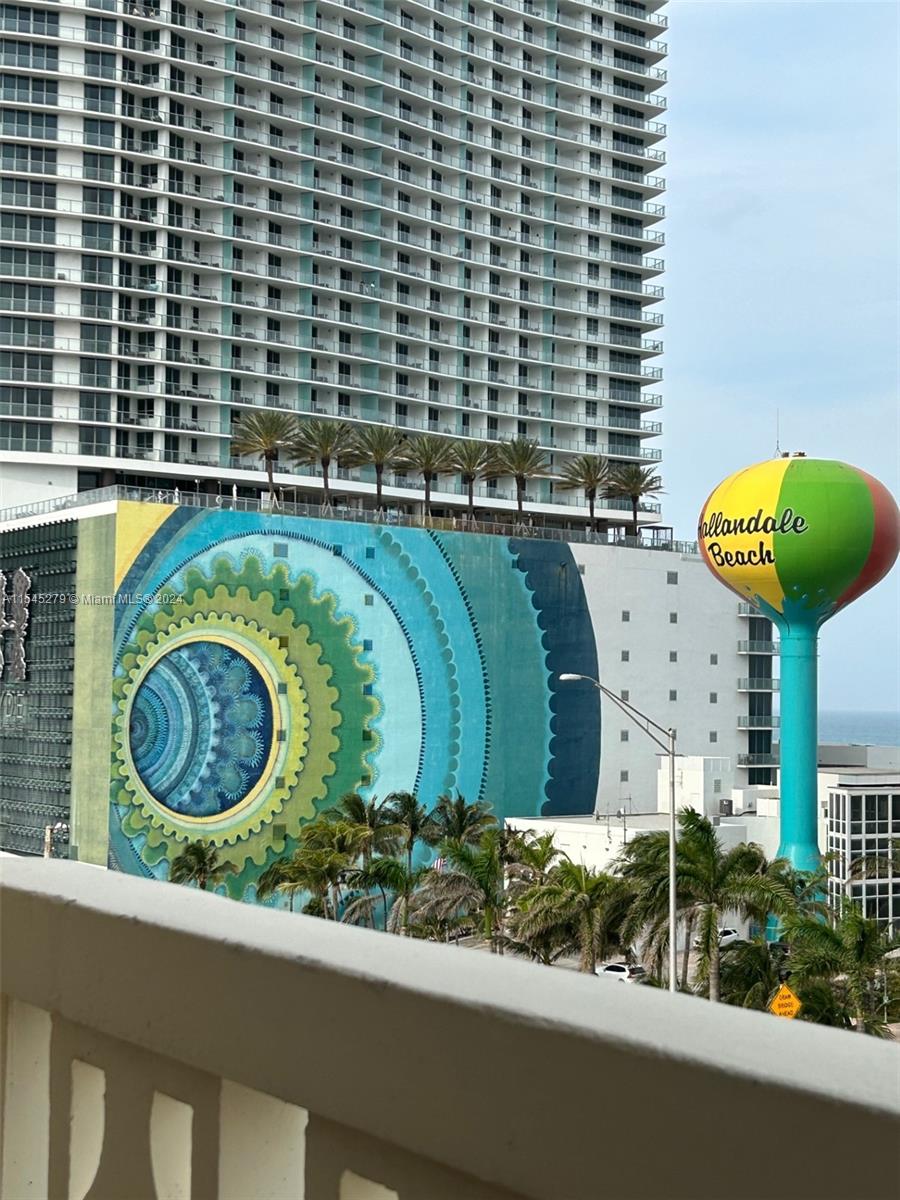 1825 S Ocean Dr 814, Hallandale Beach, Florida 33009, 2 Bedrooms Bedrooms, ,2 BathroomsBathrooms,Residential,For Sale,1825 S Ocean Dr 814,A11545279