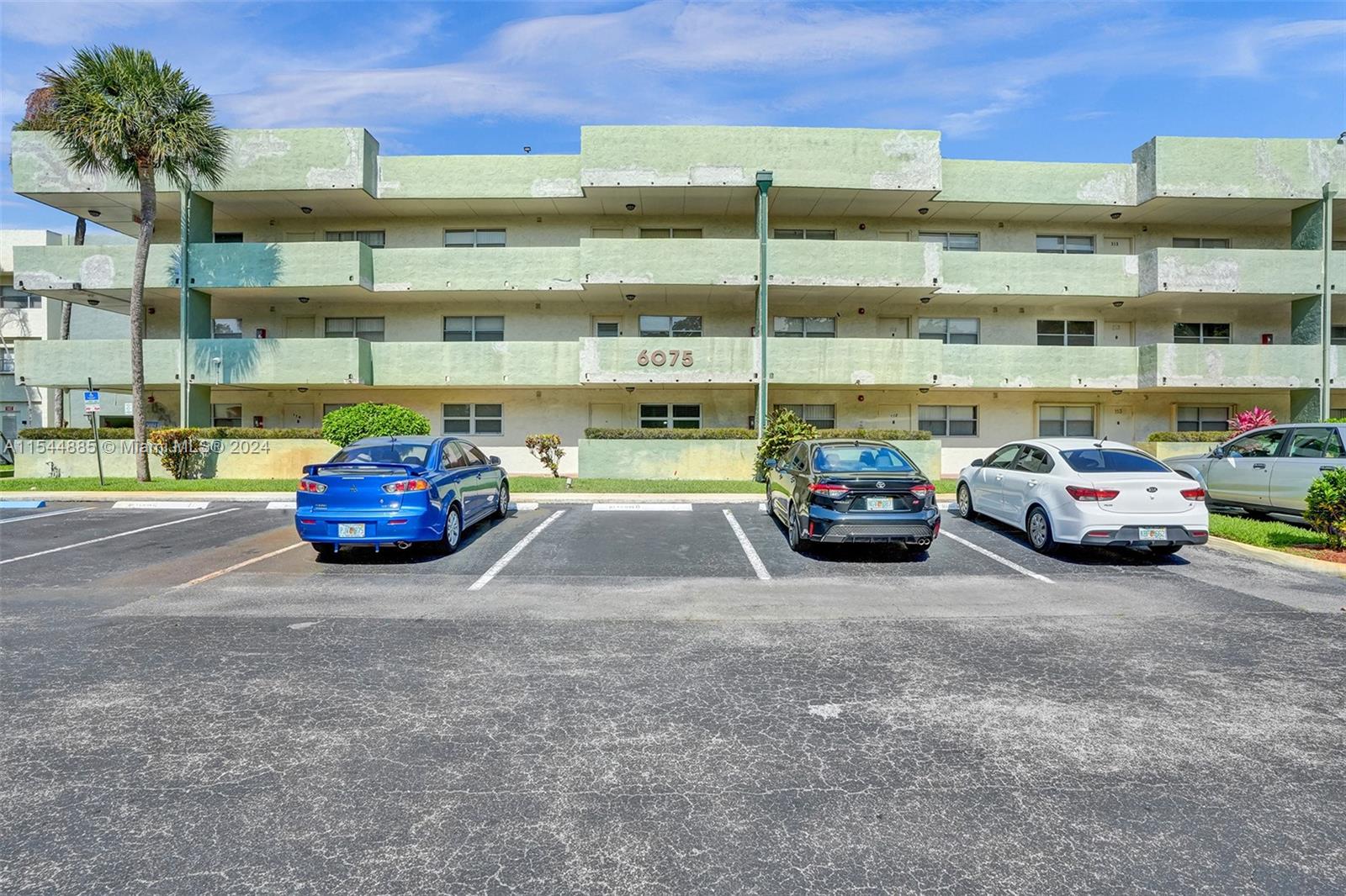 6075 N Sabal Palm Blvd 209, Tamarac, Florida 33319, 2 Bedrooms Bedrooms, ,2 BathroomsBathrooms,Residential,For Sale,6075 N Sabal Palm Blvd 209,A11544885