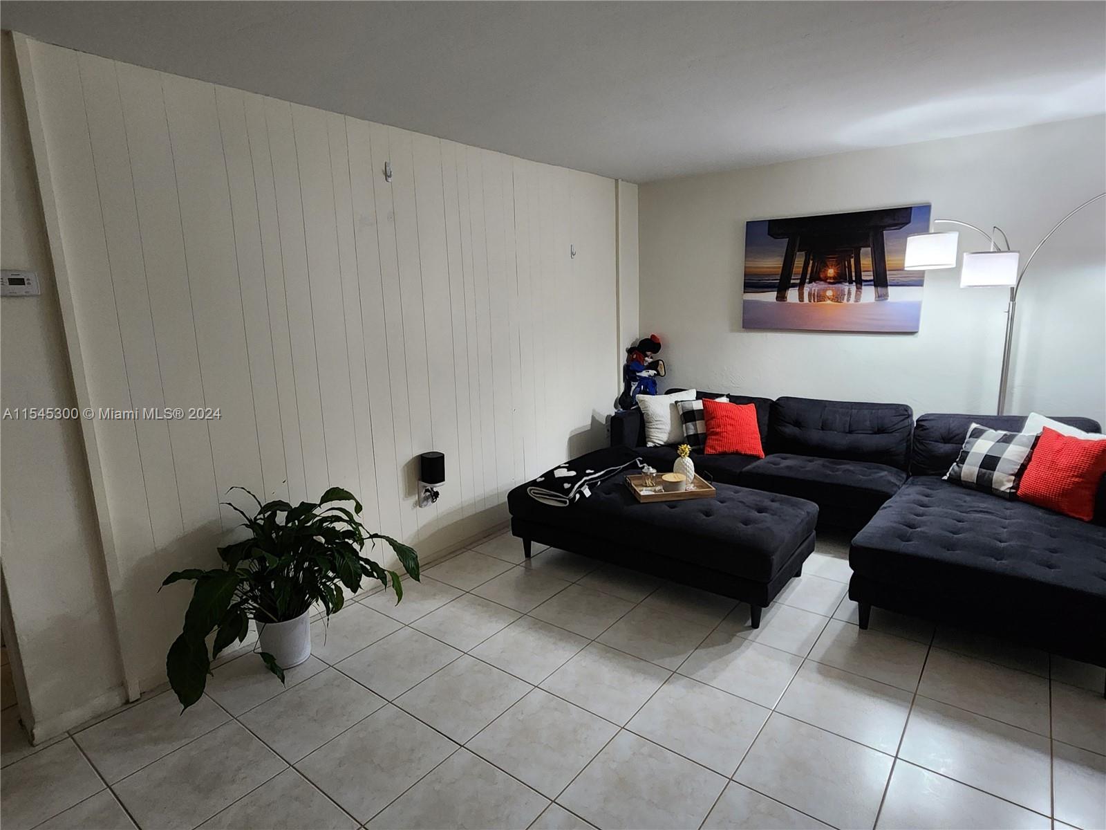Miami, Florida 33155, 1 Bedroom Bedrooms, ,1 BathroomBathrooms,Residentiallease,For Rent,A11545300