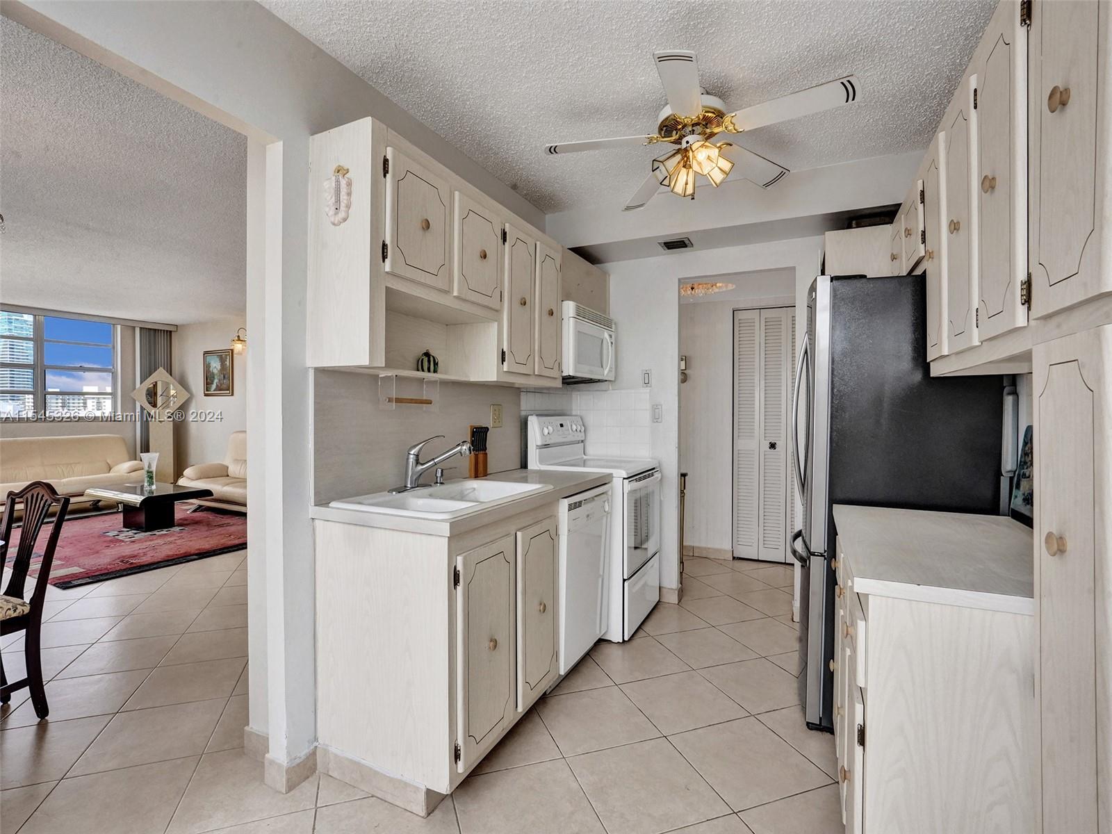 1833 S Ocean Dr 1511, Hallandale Beach, Florida 33009, 2 Bedrooms Bedrooms, ,2 BathroomsBathrooms,Residentiallease,For Rent,1833 S Ocean Dr 1511,A11545326