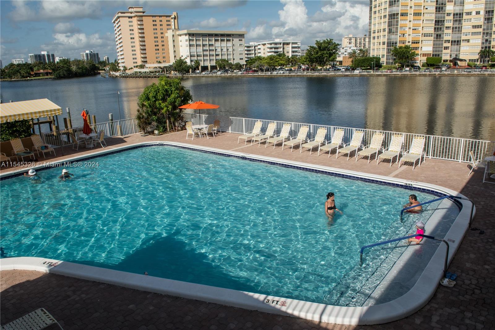 1833 S Ocean Dr 1511, Hallandale Beach, Florida 33009, 2 Bedrooms Bedrooms, ,2 BathroomsBathrooms,Residentiallease,For Rent,1833 S Ocean Dr 1511,A11545326