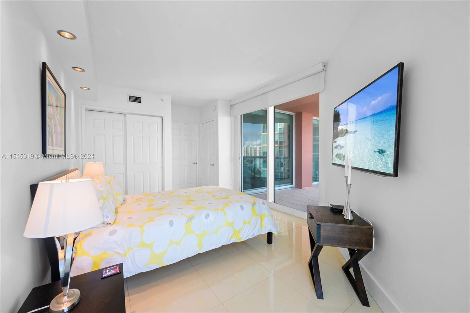3370 Hidden Bay Dr, Aventura, FL, 33180 United States, 2 Bedrooms Bedrooms, ,2 BathroomsBathrooms,Residential,For Sale,Hidden Bay Dr,A11545319