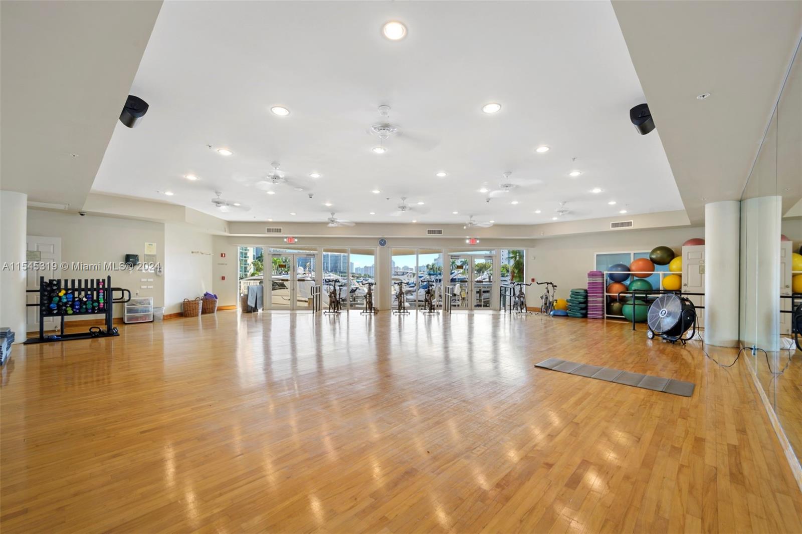 3370 Hidden Bay Dr, Aventura, FL, 33180 United States, 2 Bedrooms Bedrooms, ,2 BathroomsBathrooms,Residential,For Sale,Hidden Bay Dr,A11545319