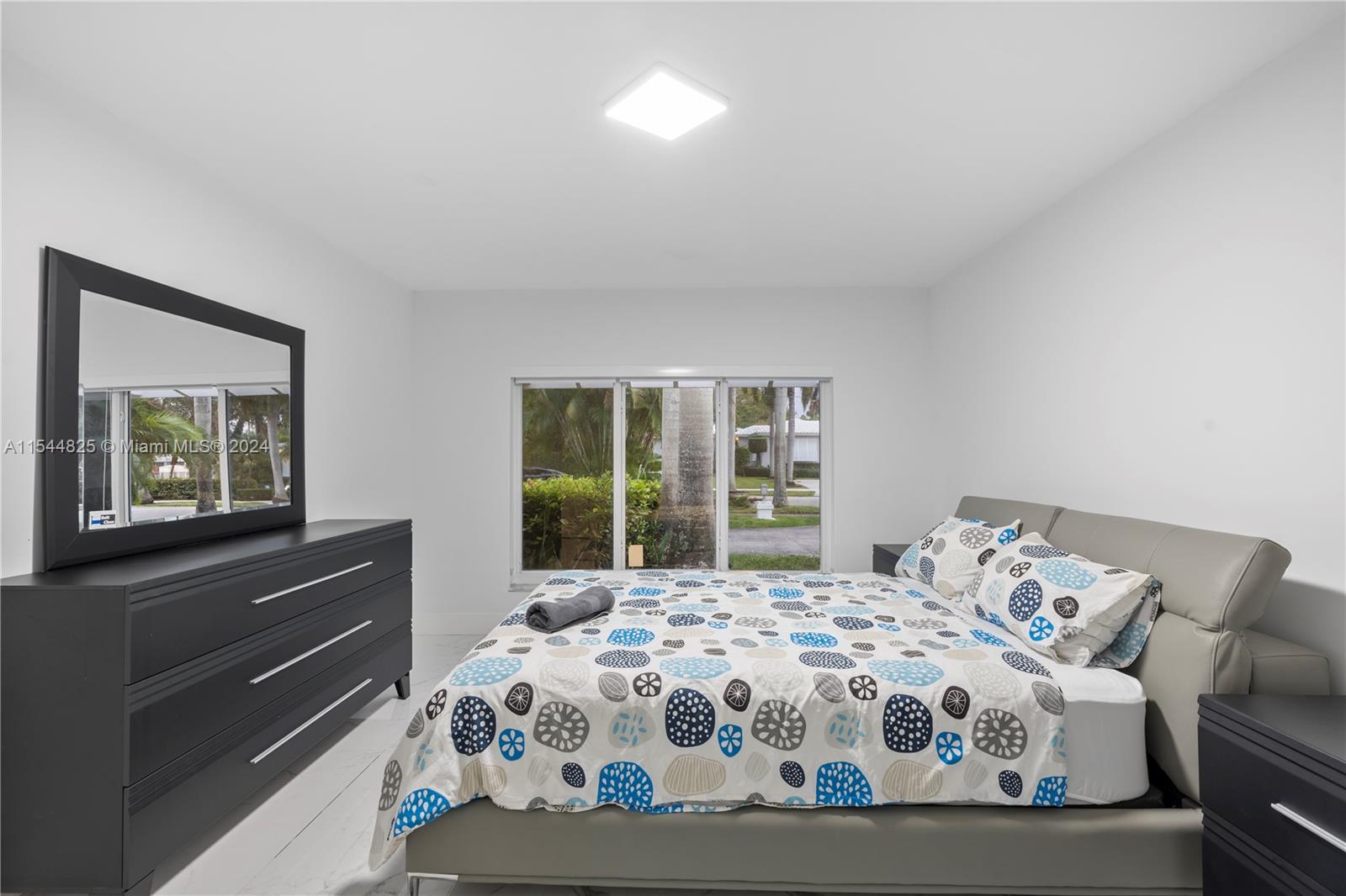 1247 Jackson St, Hollywood, Florida 33019, 4 Bedrooms Bedrooms, ,4 BathroomsBathrooms,Residential,For Sale,1247 Jackson St,A11544825