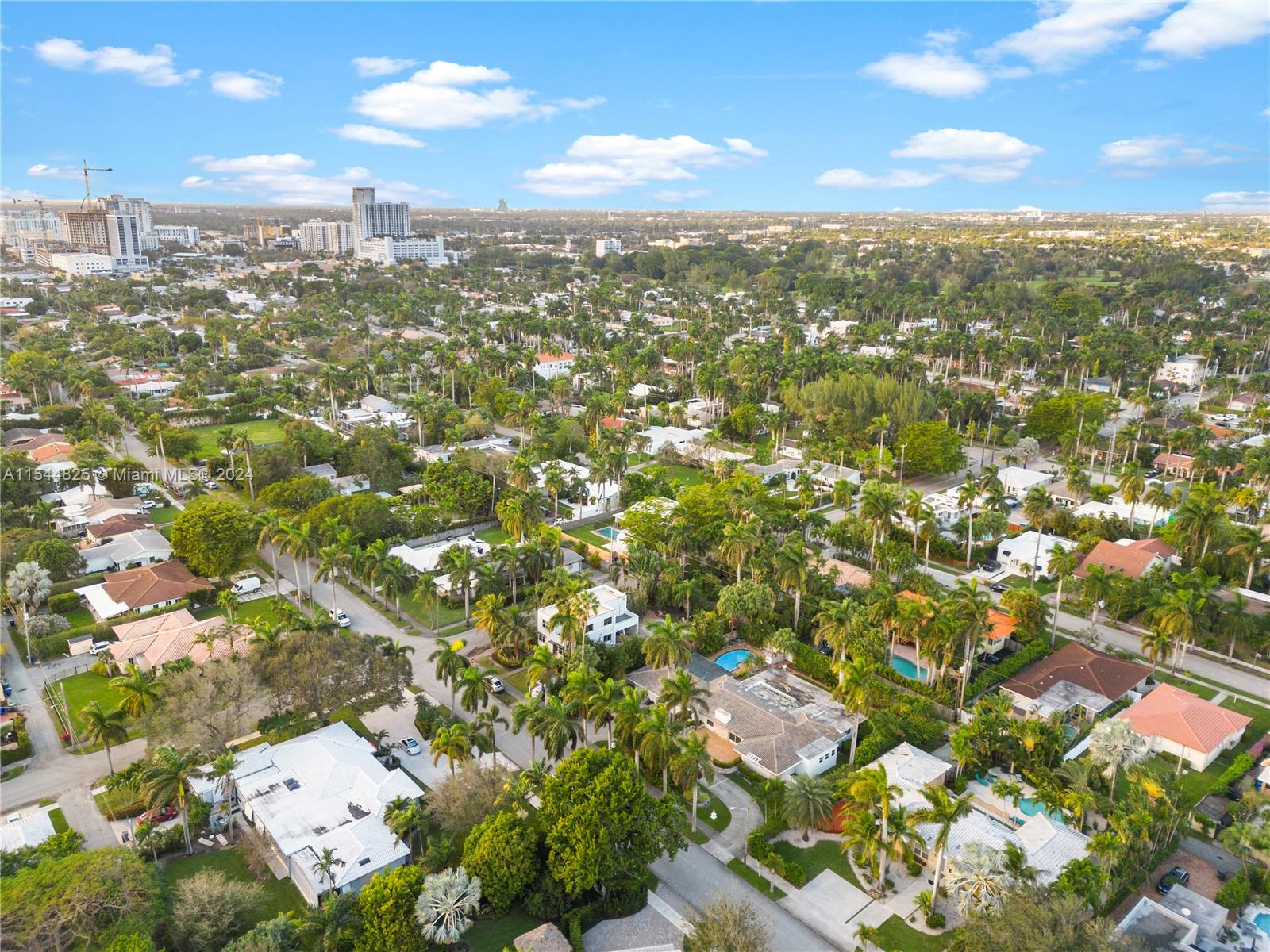 1247 Jackson St, Hollywood, Florida 33019, 4 Bedrooms Bedrooms, ,4 BathroomsBathrooms,Residential,For Sale,1247 Jackson St,A11544825
