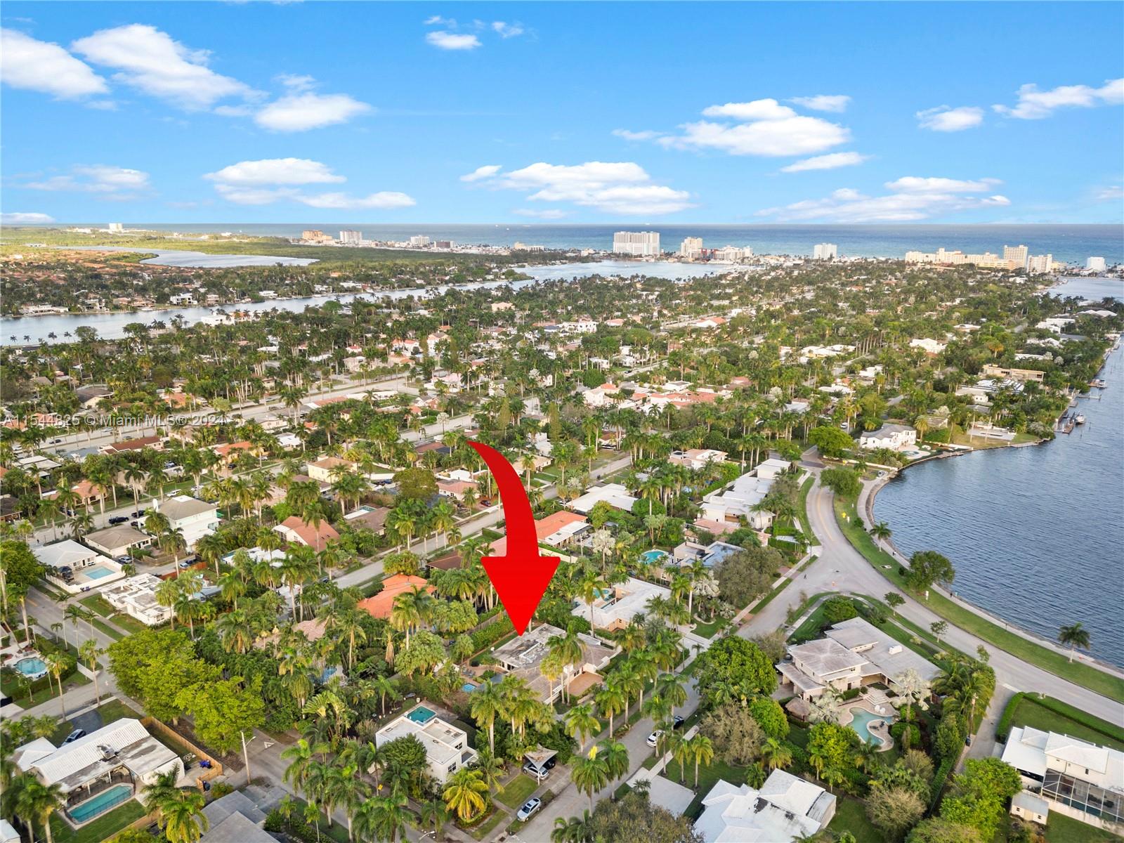 1247 Jackson St, Hollywood, Florida 33019, 4 Bedrooms Bedrooms, ,4 BathroomsBathrooms,Residential,For Sale,1247 Jackson St,A11544825