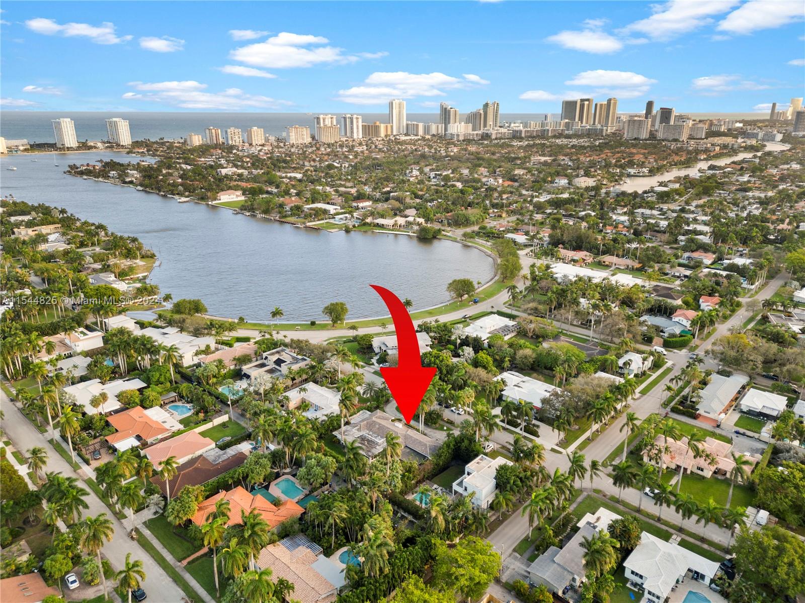 1247 Jackson St, Hollywood, Florida 33019, 4 Bedrooms Bedrooms, ,4 BathroomsBathrooms,Residential,For Sale,1247 Jackson St,A11544825