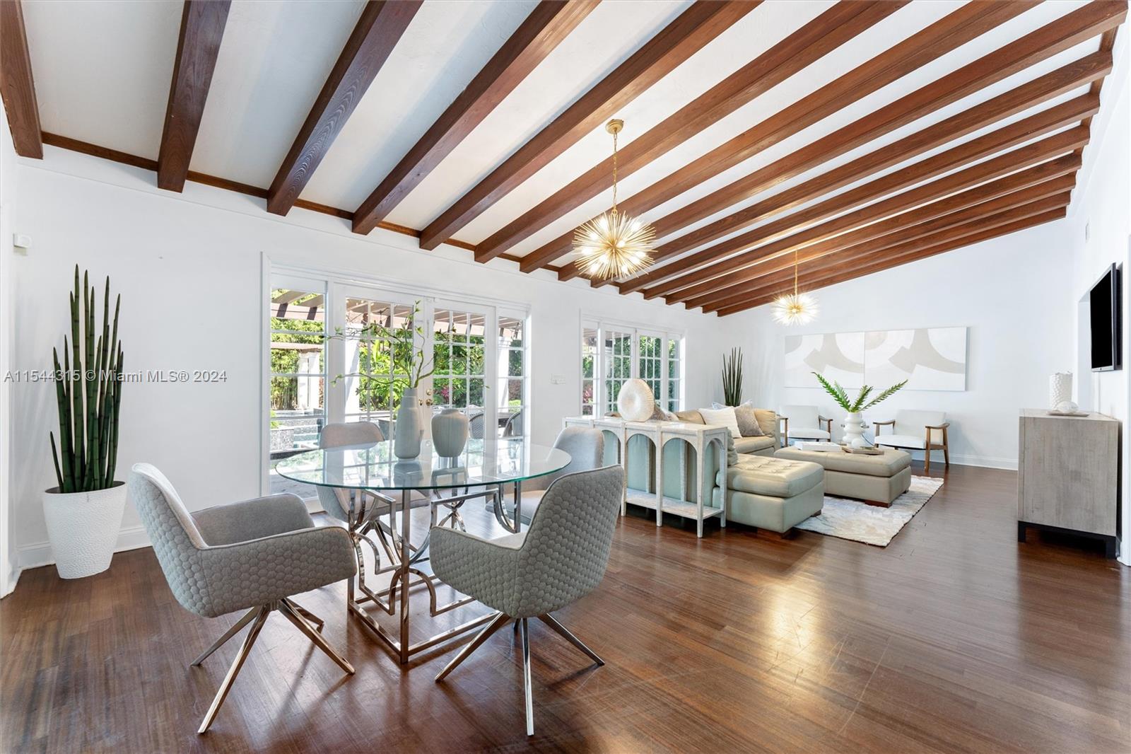 813 Anastasia Avenue, Coral Gables, Florida 33134, 4 Bedrooms Bedrooms, ,4 BathroomsBathrooms,Residential,For Sale,813 Anastasia Avenue,A11544315
