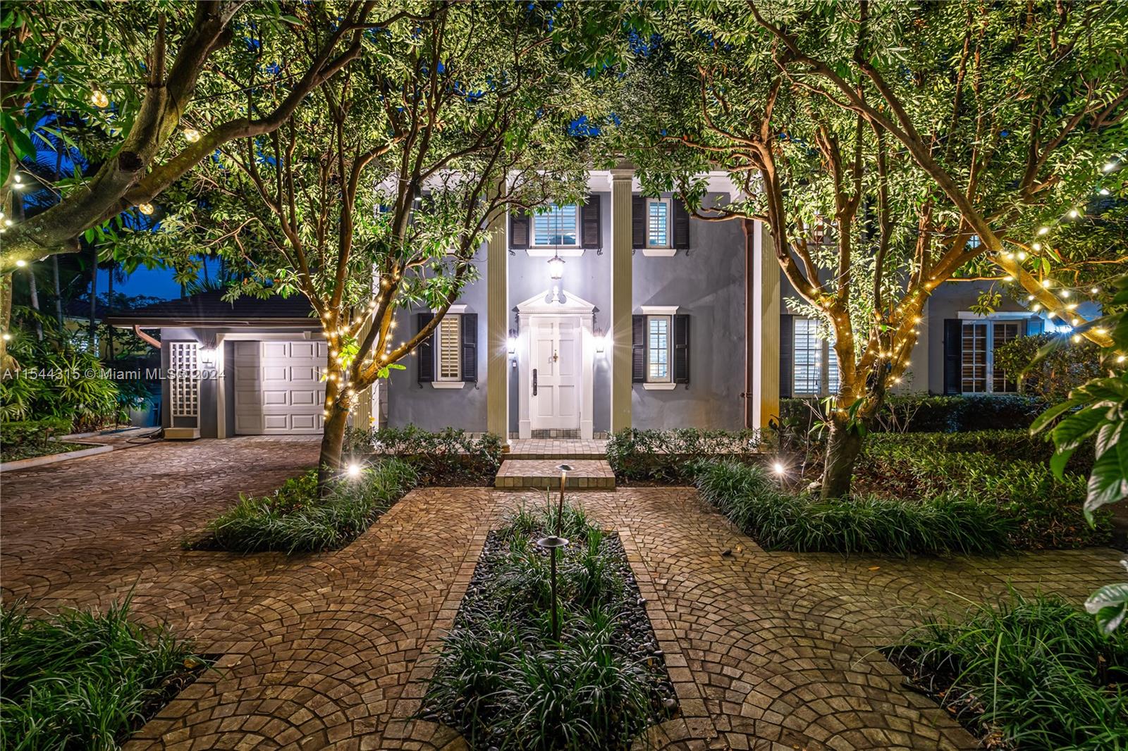 813 Anastasia Avenue, Coral Gables, Florida 33134, 4 Bedrooms Bedrooms, ,4 BathroomsBathrooms,Residential,For Sale,813 Anastasia Avenue,A11544315