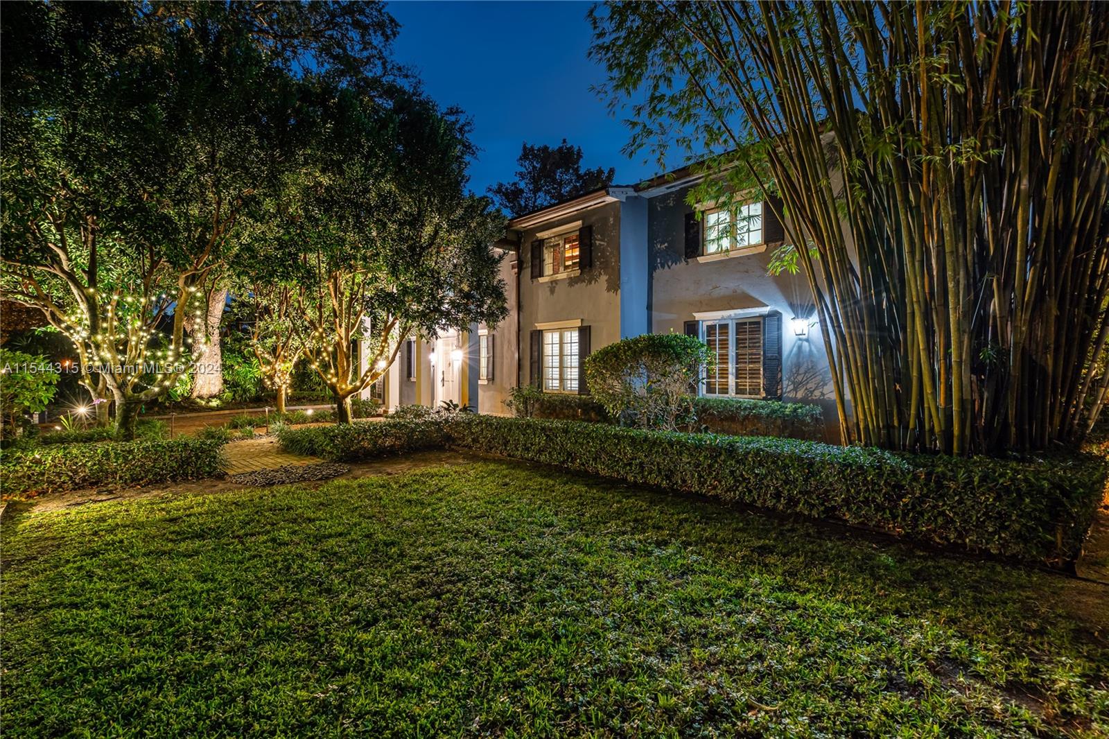 813 Anastasia Avenue, Coral Gables, Florida 33134, 4 Bedrooms Bedrooms, ,4 BathroomsBathrooms,Residential,For Sale,813 Anastasia Avenue,A11544315