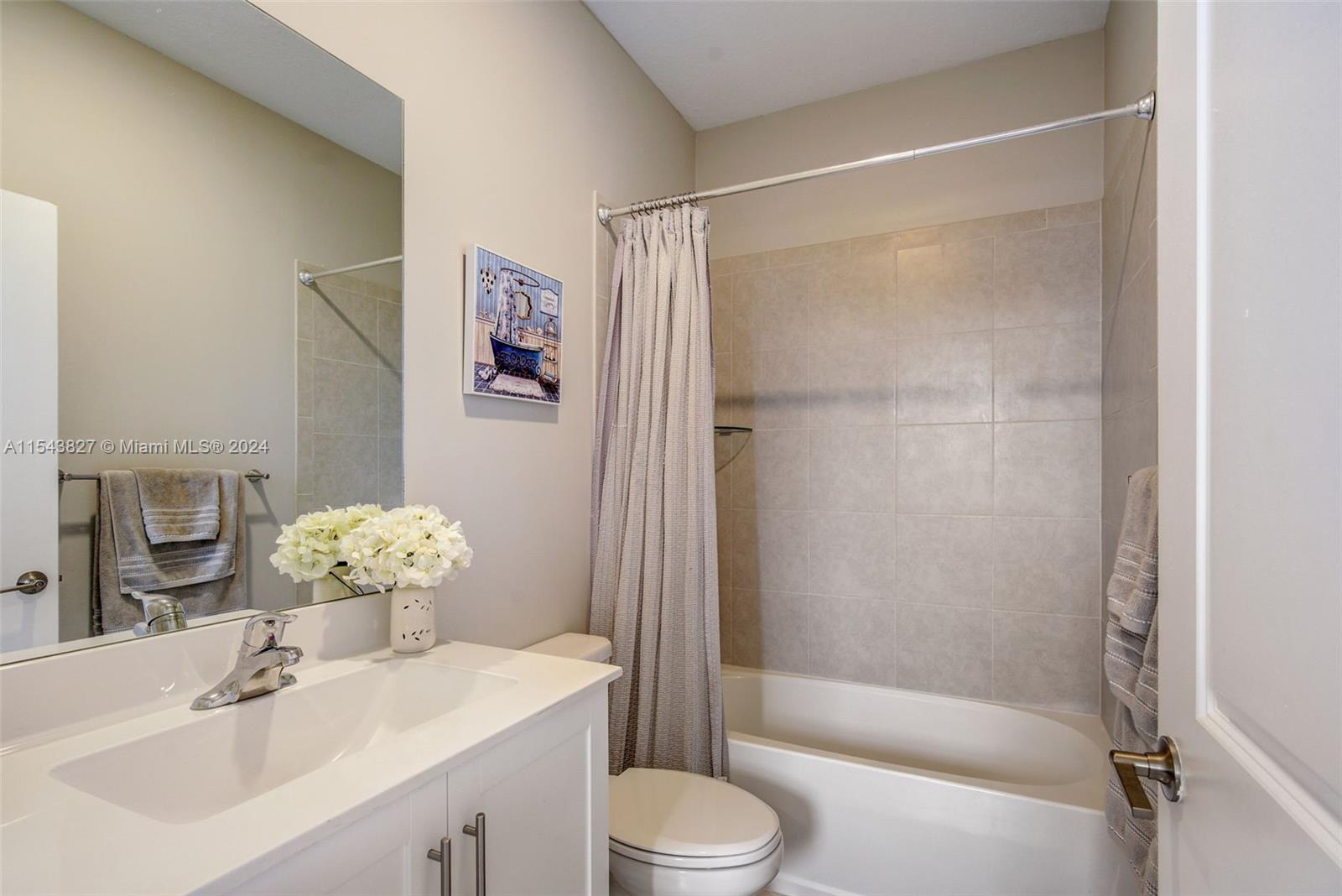 2723 SE 17th St, Homestead, Florida 33035, 3 Bedrooms Bedrooms, ,2 BathroomsBathrooms,Residential,For Sale,2723 SE 17th St,A11543827