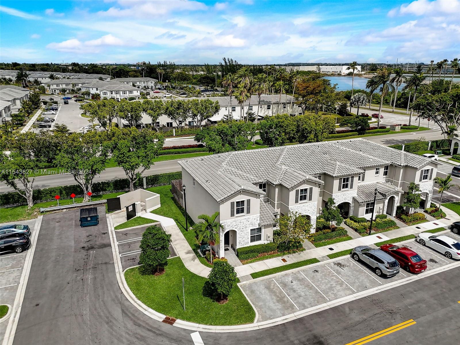 2723 SE 17th St, Homestead, Florida 33035, 3 Bedrooms Bedrooms, ,2 BathroomsBathrooms,Residential,For Sale,2723 SE 17th St,A11543827