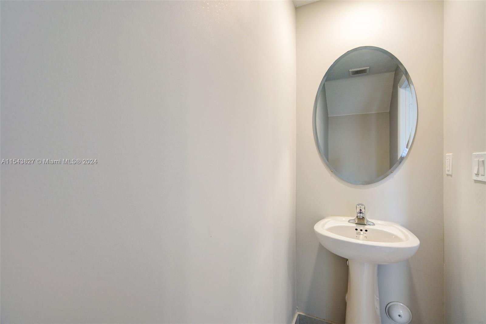 2723 SE 17th St, Homestead, Florida 33035, 3 Bedrooms Bedrooms, ,2 BathroomsBathrooms,Residential,For Sale,2723 SE 17th St,A11543827