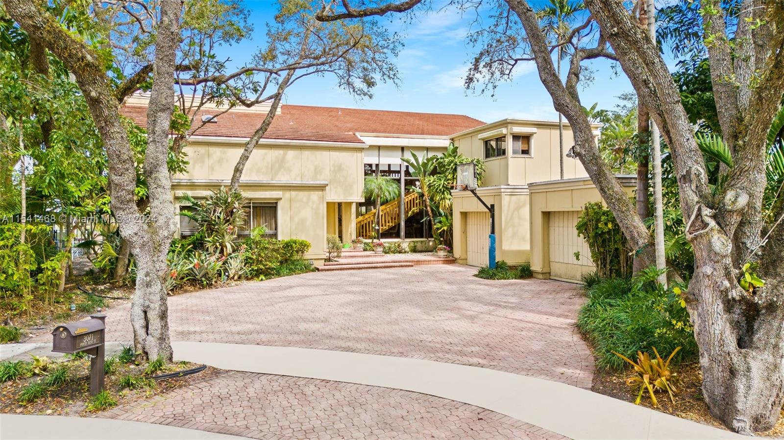 3071 N 35th St, Hollywood, Florida 33021, 6 Bedrooms Bedrooms, ,4 BathroomsBathrooms,Residential,For Sale,3071 N 35th St,A11541468